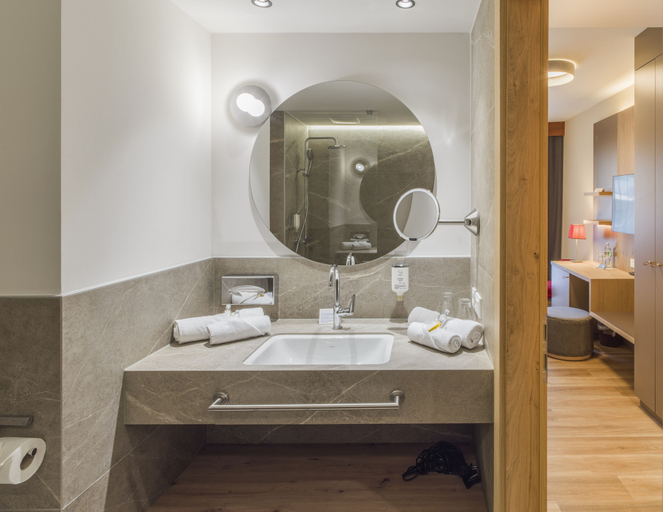 Bathroom 5, Falkensteiner Family Hotel Sonnenalpe, Hermagor