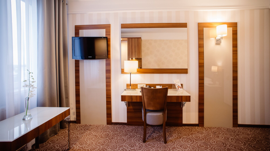 Bathroom 4, Hotel Lord Warsaw Airport, Warsaw