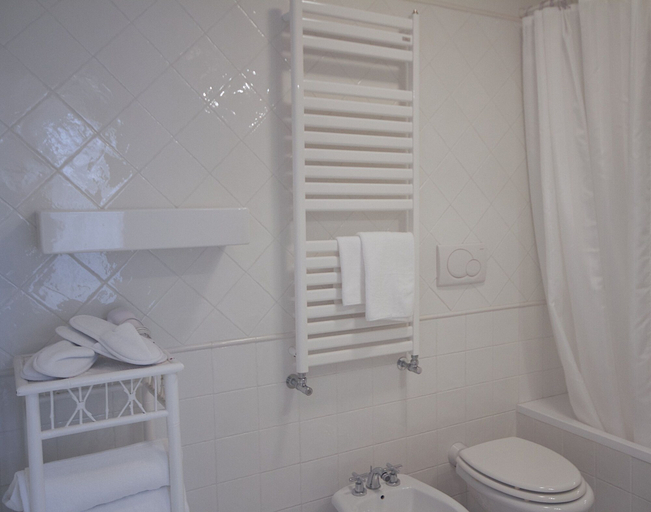 Bathroom 5, Il San Francesco Charming Hotel, Latina
