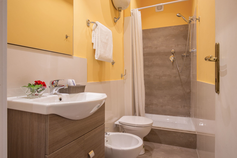 Bathroom 4, Orto di Roma, Rome