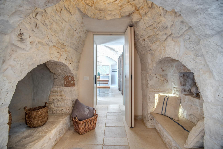 Others 5, Trulli Cicale e Olive, Brindisi