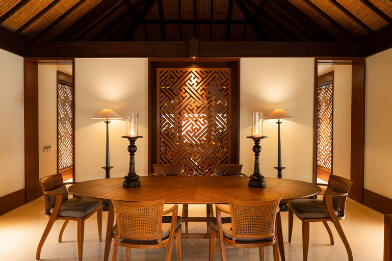 Dining Room 29
