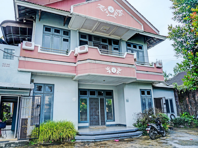 Exterior & Views 1, Hotel O Wisma Inayah Syariah, Palembang
