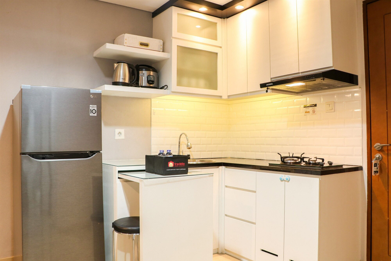 Private kitchen 3, Nice And Comfy 2Br Apartment At Royal Olive Residence, Jakarta Selatan