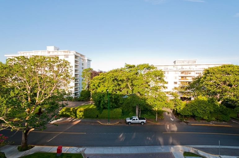 Exterior & Views 2, Oak Bay Beach Hotel, Capital