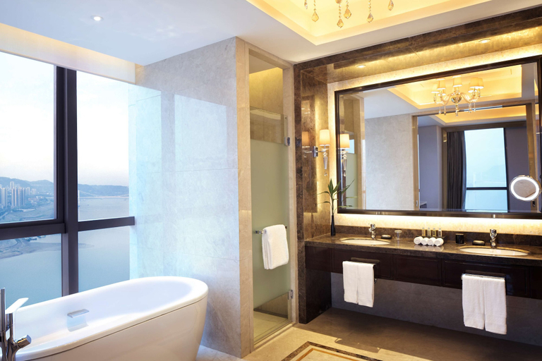 Bathroom 5, Doubletree by Hilton Chongqing Wanzhou, Chongqing