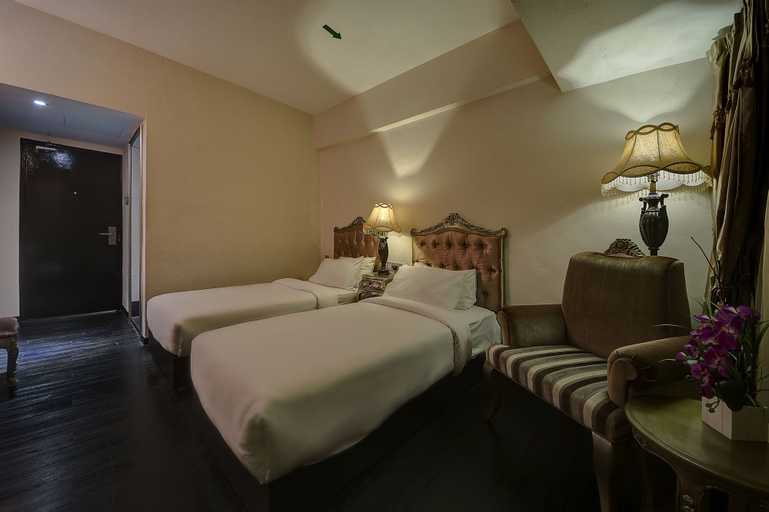 Bedroom 13
