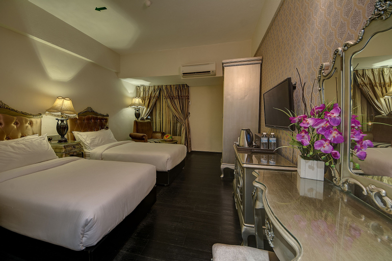 Bedroom 12