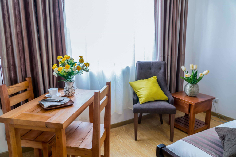 Dining Room 4