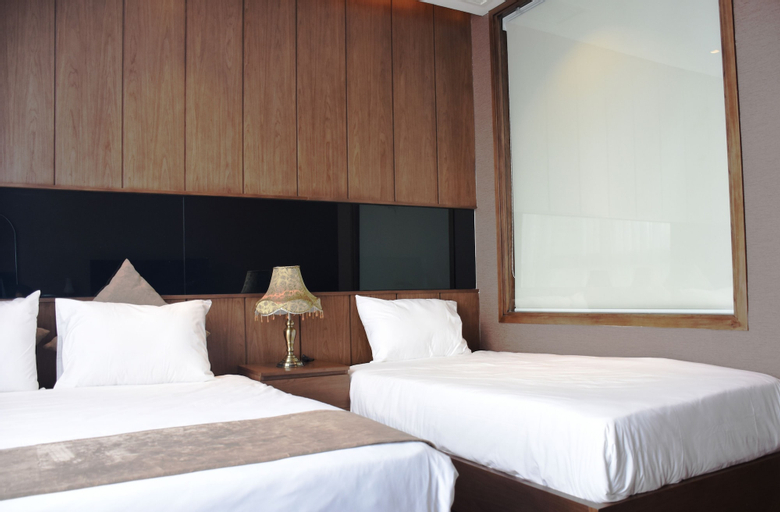Bedroom 13