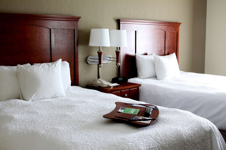 Bedroom 3, Hampton Inn & Suites Paducah, McCracken