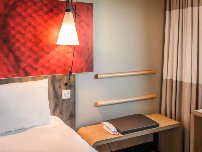 Bedroom 3, ibis Schiphol Amsterdam Airport, Haarlemmermeer