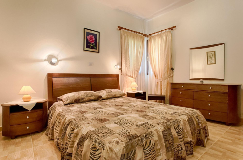 Bedroom 2, Villa Tsikkos Tria in Argaka