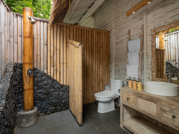 Bathroom 29