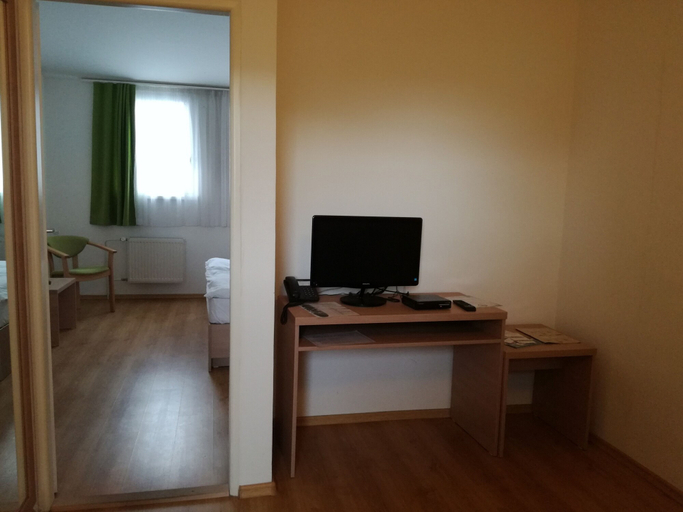 Others 5, Hotel Rozálka, Pezinok