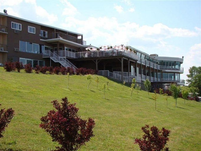 Exterior & Views 2, The Jordan Ramada by Wyndham, Niagara