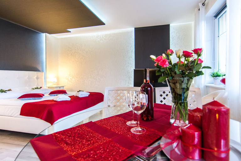 Bedroom 3, Apartamenty hoteLOVE pod Debami, Jelenia Góra