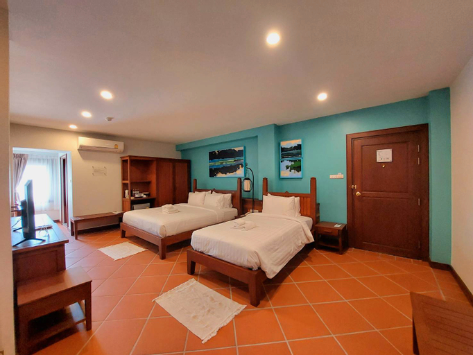 Bedroom 24