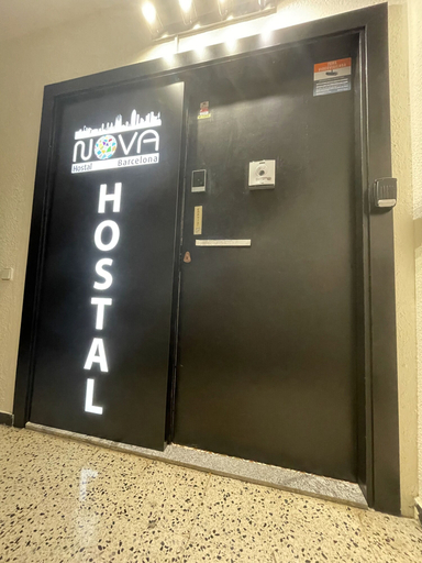 Exterior & Views 2, Hostal Nova, Barcelona