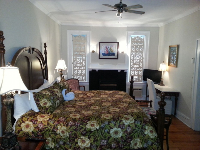 Bedroom 2, Stone Maiden Inn, Perth