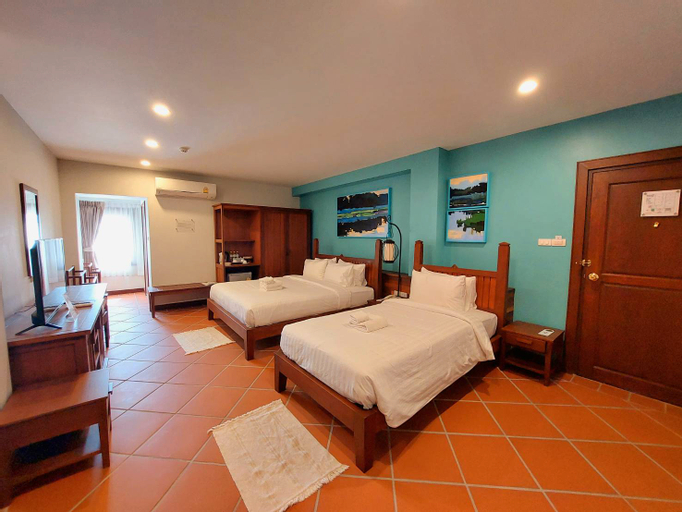 Bedroom 23