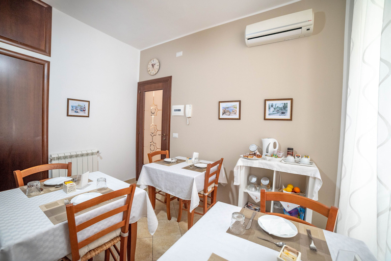Food & Drinks 5, Bed and Breakfast Dionisio, Messina