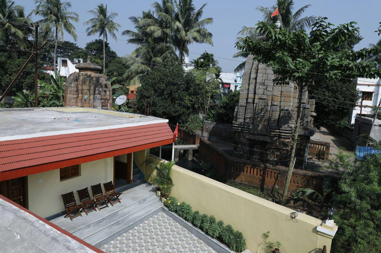 Exterior & Views 8