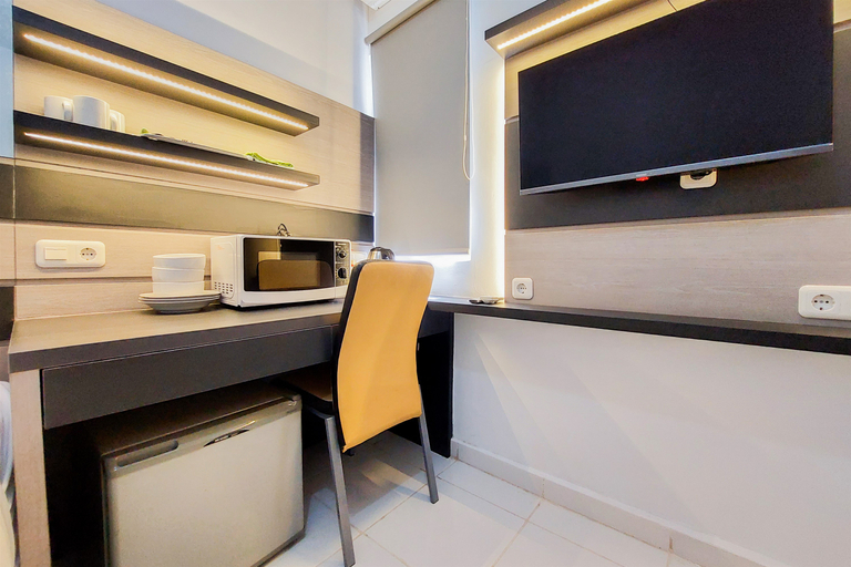 Others 4, Minimalist Studio Apartment (No Kitchen) at Aeropolis Residence By Travelio, Tangerang