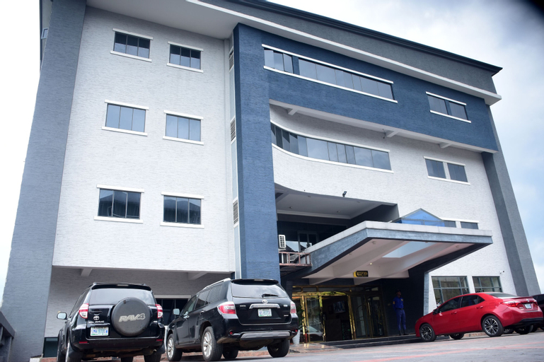 Exterior & Views 26