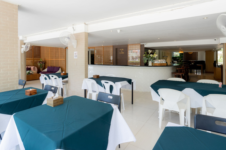 Food & Drinks 5, Hotel de Karon, Phuket Island