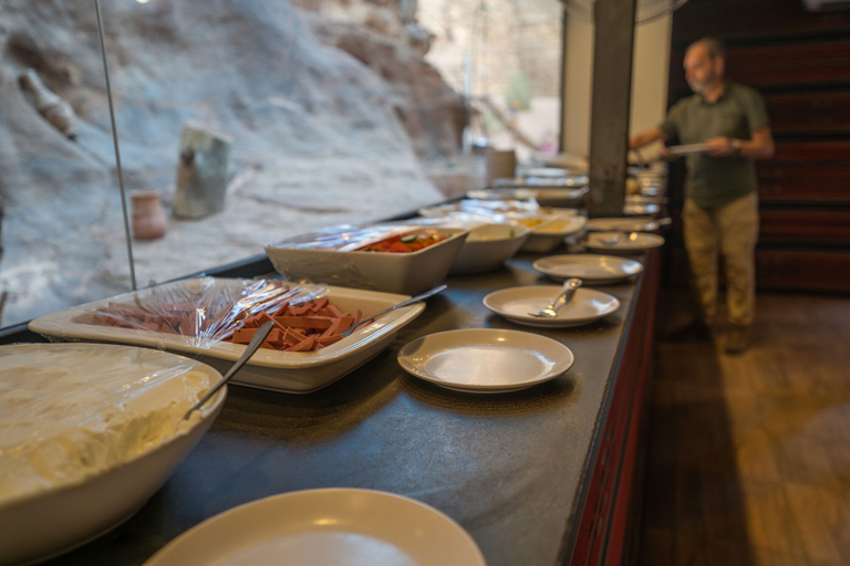 Food & Drinks 5, Aladdin Camp, Quaira