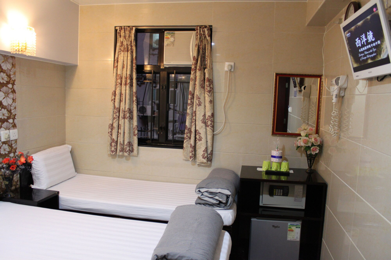 Bedroom 12