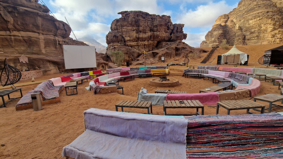 Aladdin Camp, Quaira