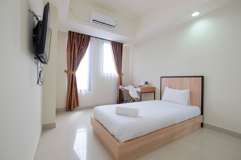 Warm and Cozy Studio at Evenciio Margonda Apartment By Travelio, Depok
