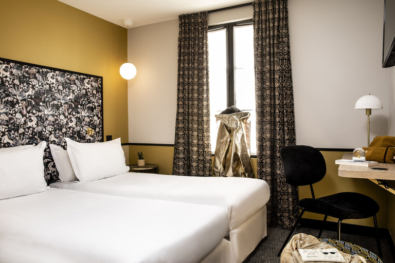 Bedroom 3, Hotel Paris La Fayette, Paris