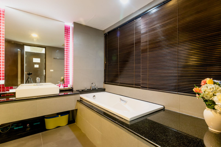 Bathroom 5, The Kris BangTao by Lofty, Phuket Island