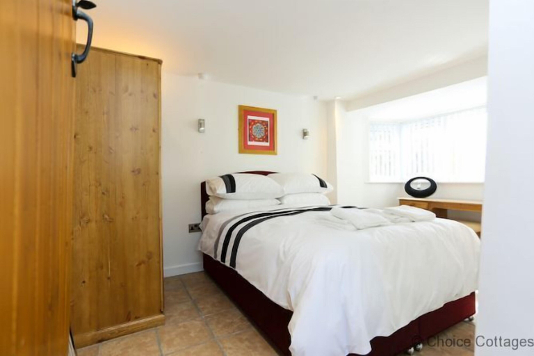 Bedroom 2, Croyde Wonky Cottage 1 Bedroom, Devon