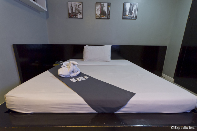 Bedroom 13