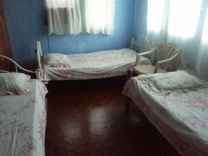 Others 3, Troy Lodge, Basco