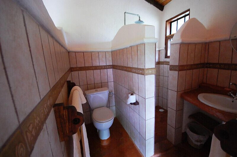 Bathroom 3, Kiboko Lodge, Meru