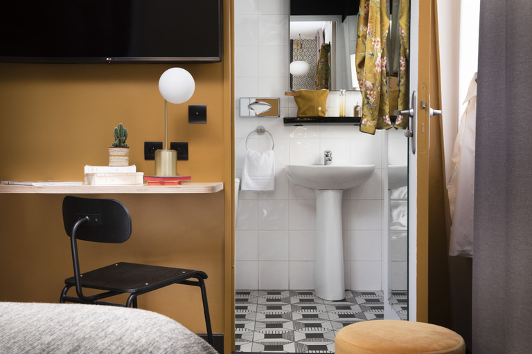 Bathroom 4, Hotel Paris La Fayette, Paris