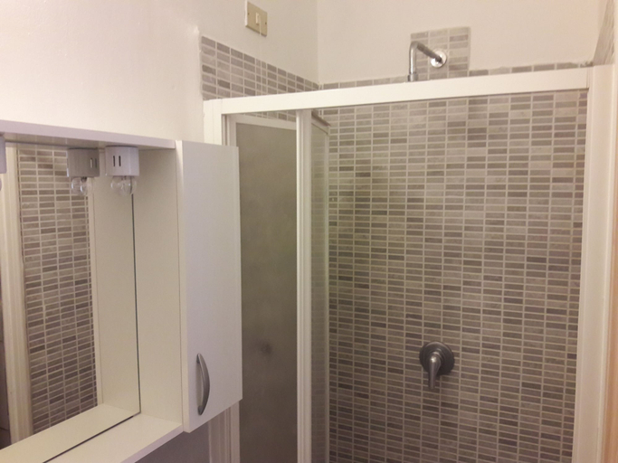 Bathroom 3, Hotel Brivio, Milano