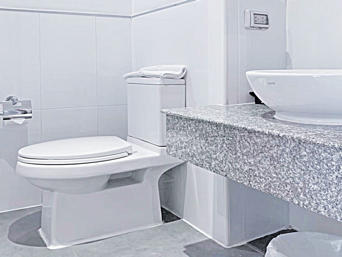 Bathroom 4