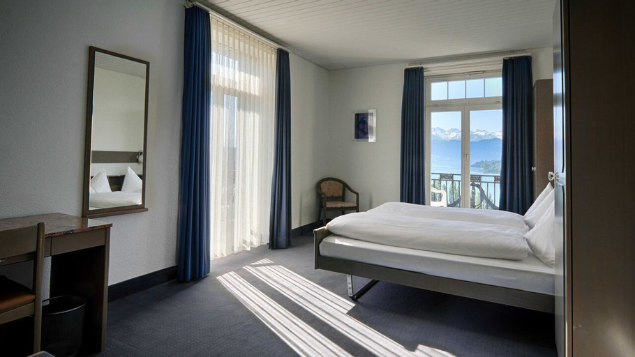 Bedroom 4, Hotel Royal Luzern, Luzern