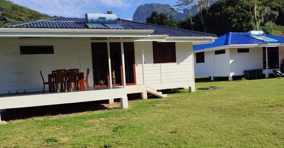 Exterior & Views 2, Moorea Here Lodge