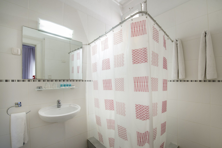Bathroom 5, Crisol Mundial, Distrito Federal