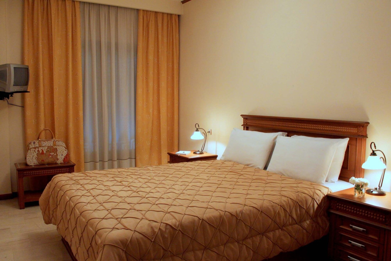 Bedroom 4, Famissi Hotel, Thessaly