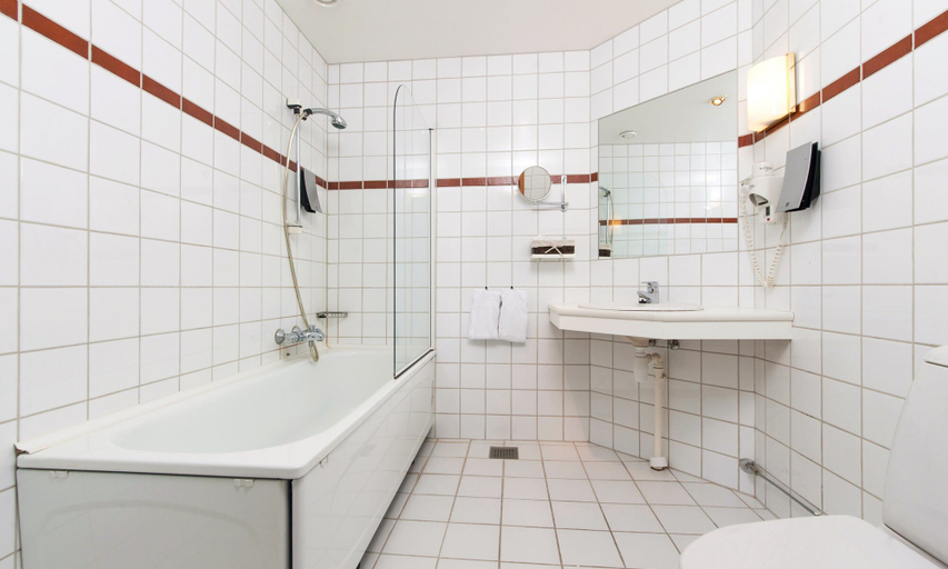 Bathroom 4, Thon Hotel Sandnes, Sandnes
