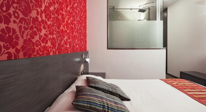 Bedroom 2, MA Hotel, Genova
