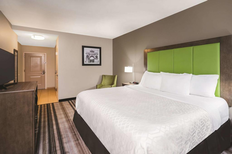 Bedroom, La Quinta Inn & Suites by Wyndham Brooklyn Central, New York